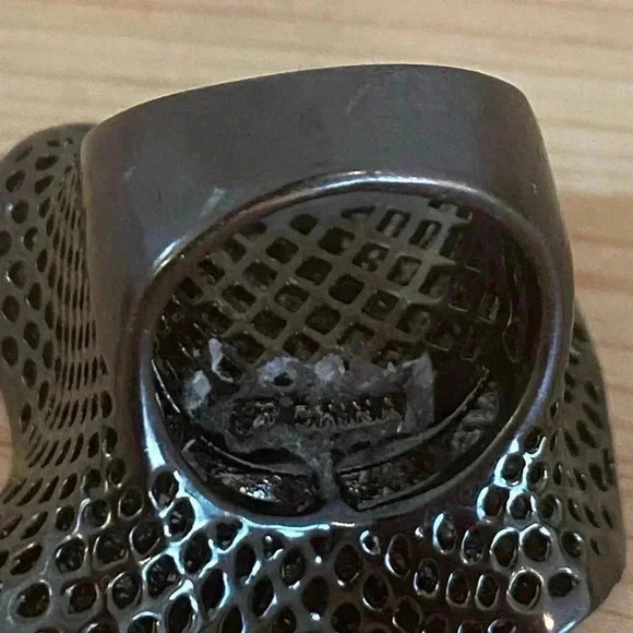 Joan Boyce Crystal Abstract Statement Fashion Ring - Picture 5 of 9